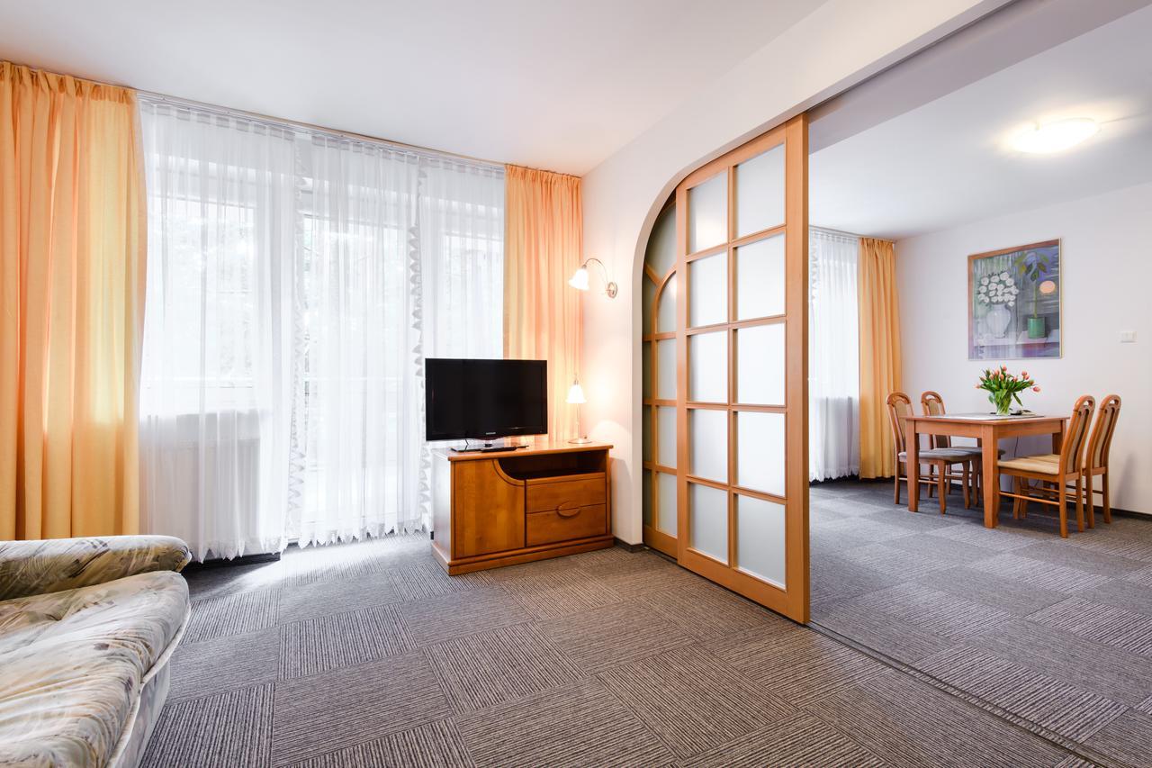 Melodia Hotel Jurata Kültér fotó