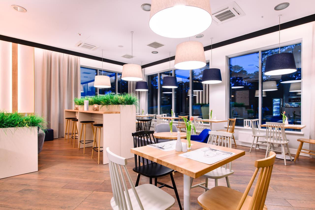 Melodia Hotel Jurata Kültér fotó