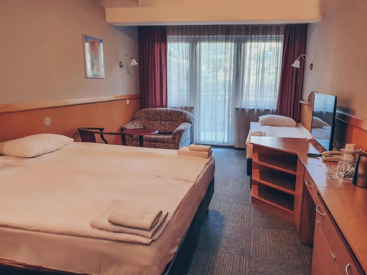 Melodia Hotel Jurata Kültér fotó